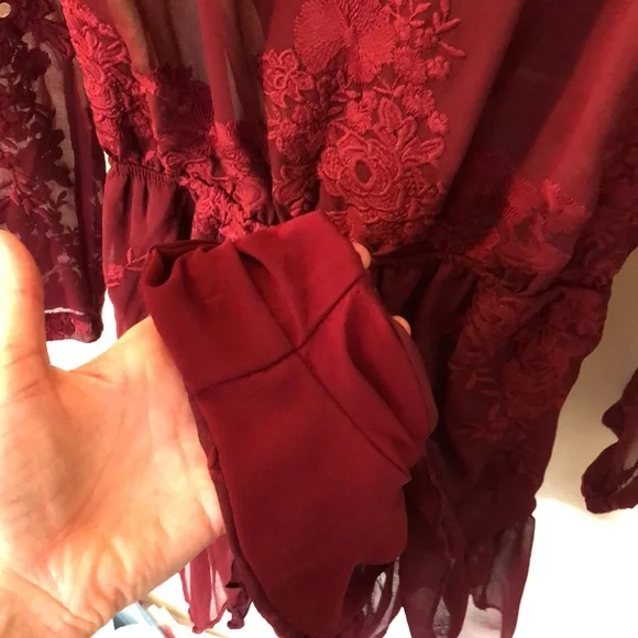 NWT showpo no filter play suit in wine lace rare romper sheer long sleeve small - Picture 13 of 16